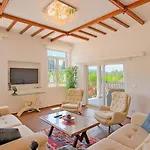 Estelle Villa
