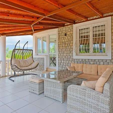 Estelle Fethiye